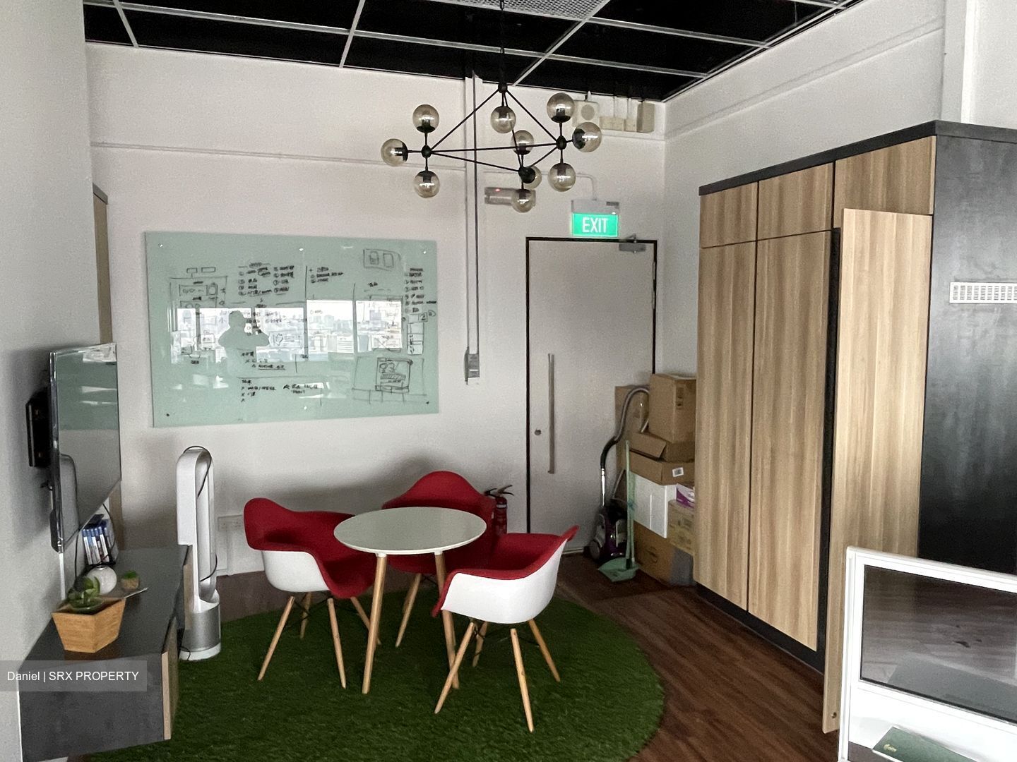 Ct Hub 2 (D12), Office #489085821